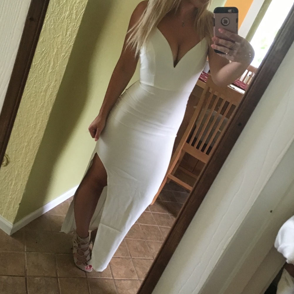 White thigh slit tight v-neck sexy dress
